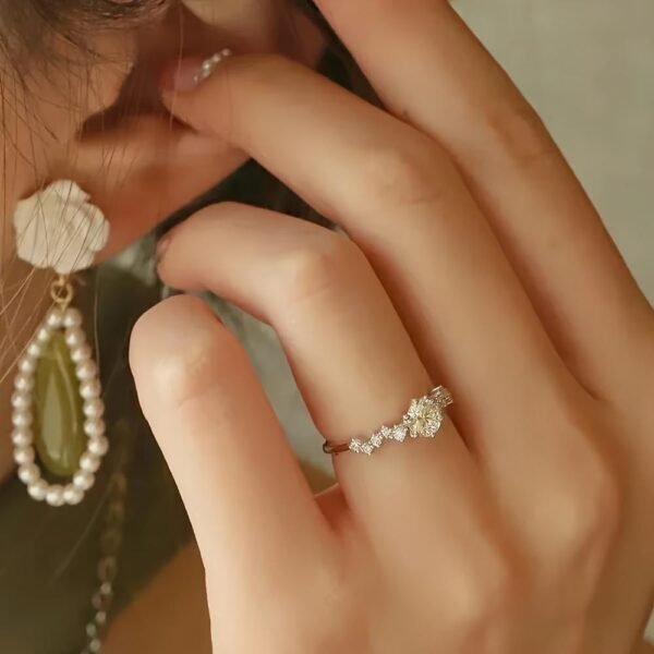 Moissanite ring S925 sterling silver commitment ring ladies wedding engagement ring wedding season jewelry anniversary halo ring thanksgiving valentine's day ladies gift noble luxury bridal jewelry excellent gift