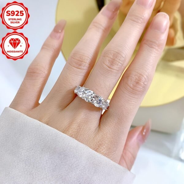 c1edf7588f7d47f88c1dc2a92fc42e54~tplv-fhlh96nyum-origin-jpeg 1 piece moissanite ring Five-stone 925 sterling silver engagement ring 6.5mm & 6mm & 5mmD color Round moissanite wedding ring Women's silver ring S925 jewelry
